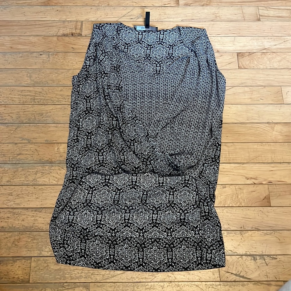 Bcbgmaxazria top